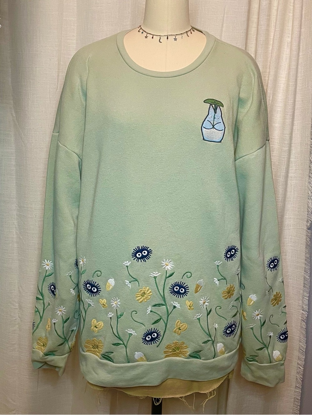 🍃My Neighbor Totoro - Floral Sweatshirt in Sage Green Size M